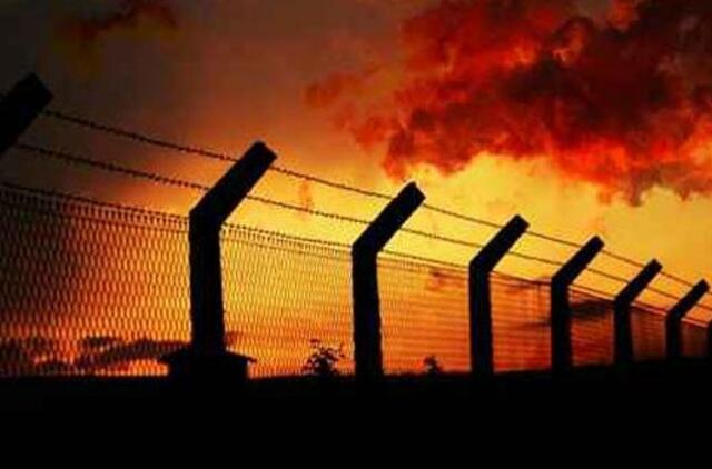 Buvusioje nacių mirties stovykloje susitiko budelių ir aukų palikuonys