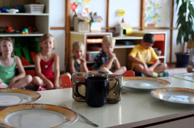 Į darželį - per internetą