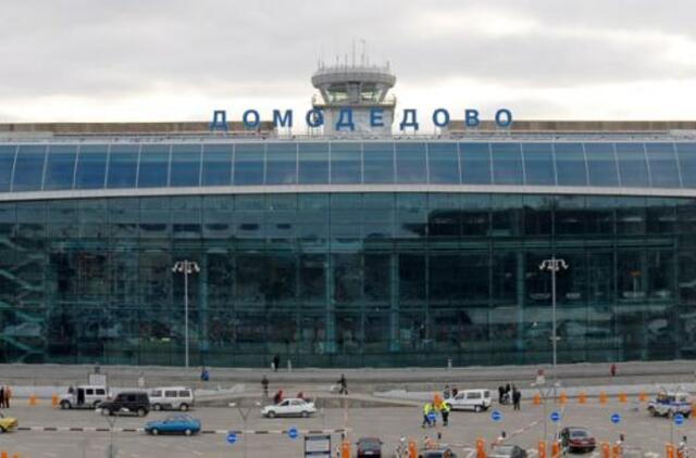 Maskvos oro uostų pareigūnai kaltinami reketu