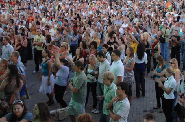 Neparadinė Jūros šventės pusė: apsinuodijimai alkoholiu, muštynės ir girtuoklių maudynės