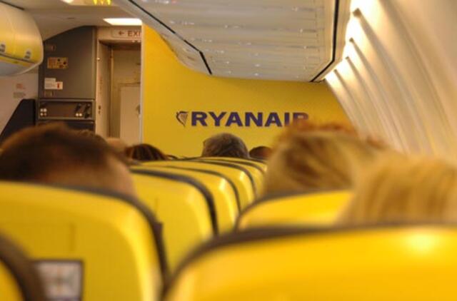 Tyrimas: lėktuvui nusileidus ploja du trečdaliai lietuvių