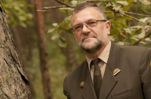 Daugeliui žmonių miškas dar tikrai tamsus