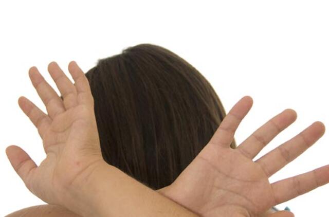 Girtas tėvas dukrą auklėjo šakėmis