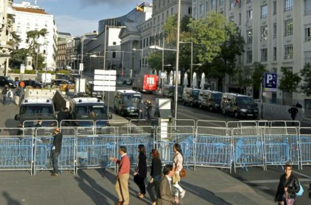 Ispanijoje per protestus sužeisti mažiausiai 65 žmonės