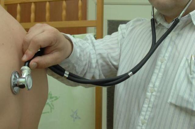 Japonijoje netikras gydytojas konsultavo daugiau kaip 2,3 tūkst. pacientų