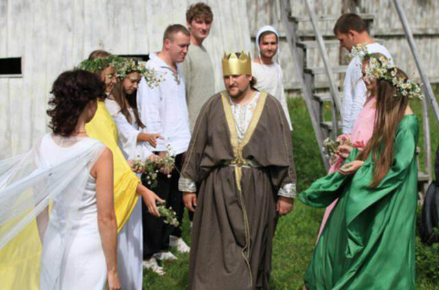 Kas Naisių kaimą išvaduos nuo kryžiuočių?