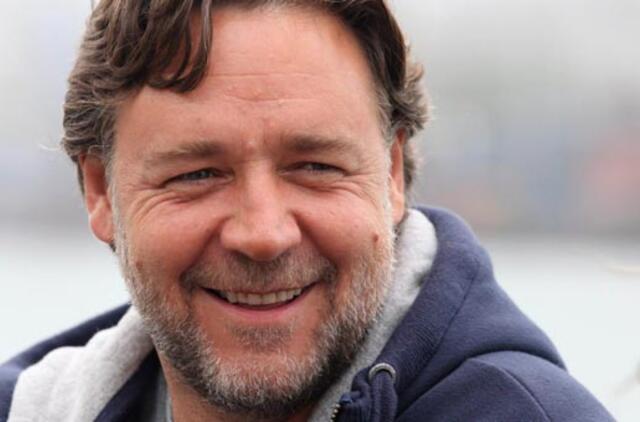 Russellui Crowe prireikė gelbėtojų pagalbos