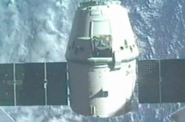 TKS astronautai išėjo į atvirą kosmosą