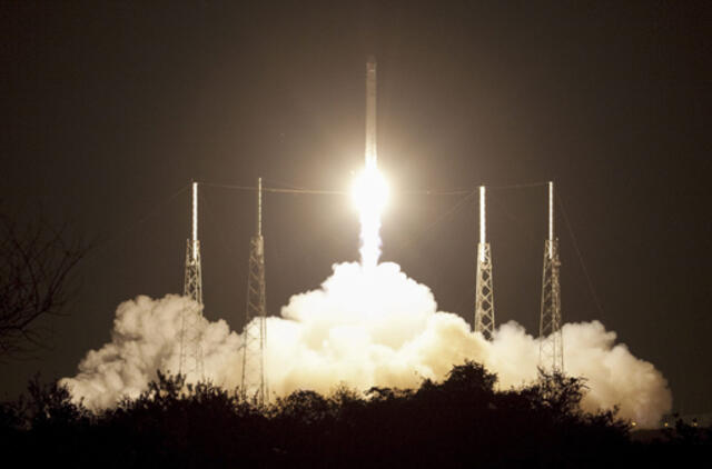 Į TKS paleistas pirmas komercinis kosminis krovinys