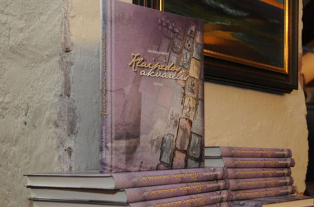 "Klaipėdos akvarelės" - su autorės parašu