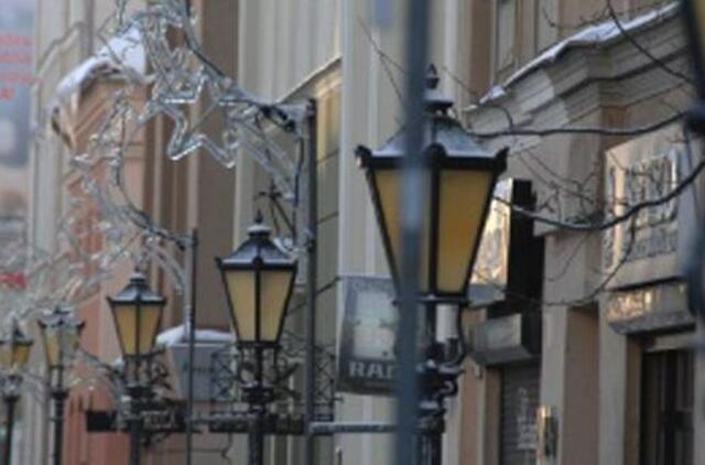 Miegas tamsoje trukdo prisiauginti svorio