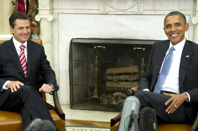Barakas Obama giria ambicingą naujojo Meksikos prezidento reformų programą