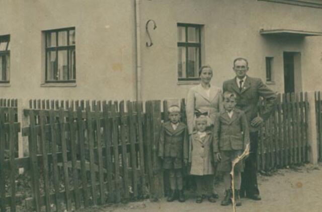 Klaipėdos akvarelės: namai ir žmonės (268)