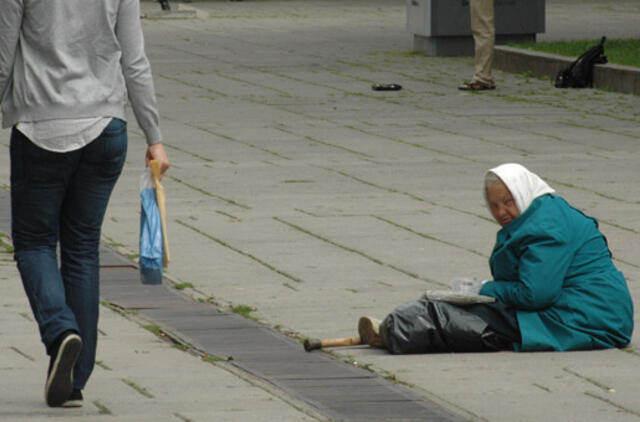 Senas žmogus Lietuvoje: vienišas ir nereikalingas?