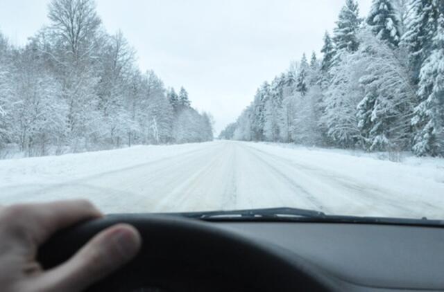 Eismo sąlygas sunkina pūga