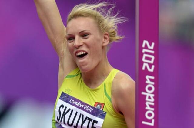 Geriausia 2012 metų LSU sportininkė - lengvaatletė Austra Skujytė