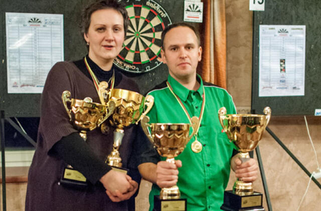 Lietuvos smiginio čempionai -  D. Labanauskas ir R. Banaitienė (video)