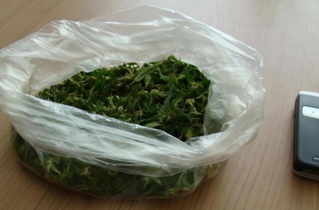 Narkotikų pėdsakai - daugiau negu pusėje mokyklų