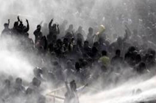 Per protestus prieš seksualinius nusikaltimus Indijoje nušautas žurnalistas