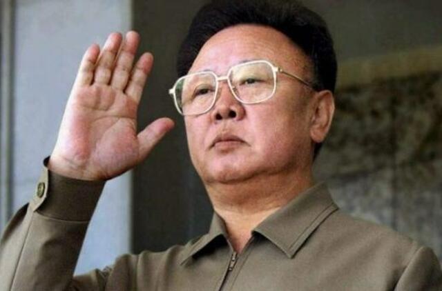Šiaurės Korėja: mauzoliejuje įkurdinta Kim Jong Ilo jachta