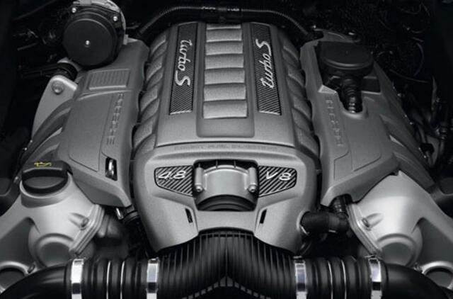 Automobilių varikliuose - vis daugiau "arklių"