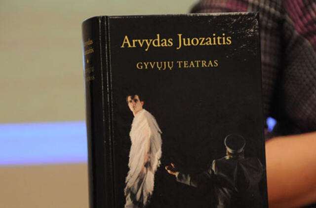 "Gyvųjų teatras" sutiktas Klaipėdoje