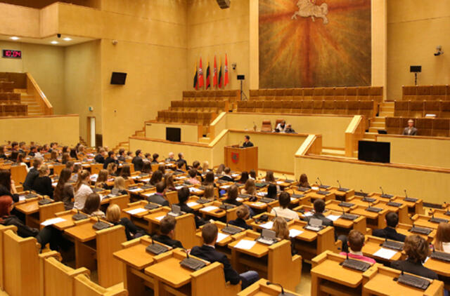 Į pirmąją sesiją rinksis naujas Lietuvos mokinių parlamentas
