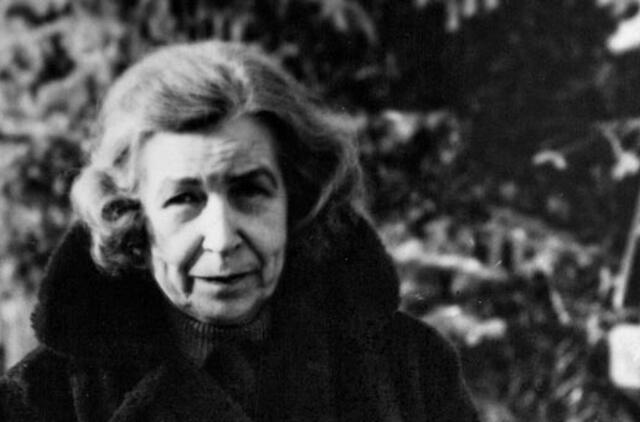 Mirė Nacionalinės kultūros ir meno premijos laureatė poetė Liūnė Sutema