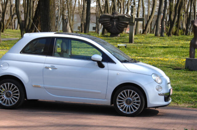 Pernai perkamiausiu Lietuvoje automobiliu buvo "Fiat 500"