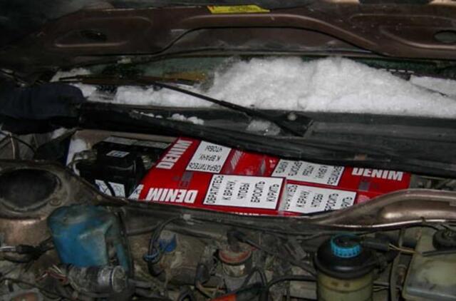 Senas griuvenas kontrabandininkai paverčia cigarečių slėptuvėmis ant ratų