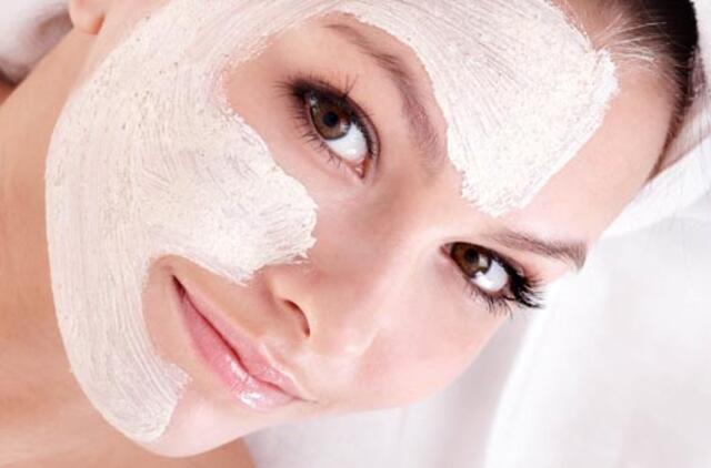 Trys žiemiškos veido kaukės