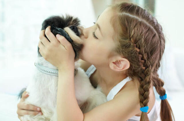 Ar galima bučiuoti naminius gyvūnus?