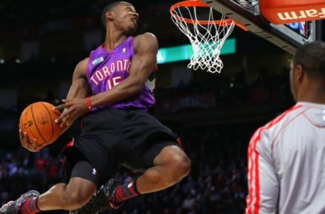 Dėjimų į krepšį konkursą laimėjo "Raptors" gynėjas T. Rosas