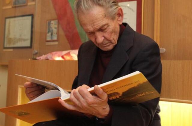 Irklavimo istorijos knyga ne tik irkluotojams