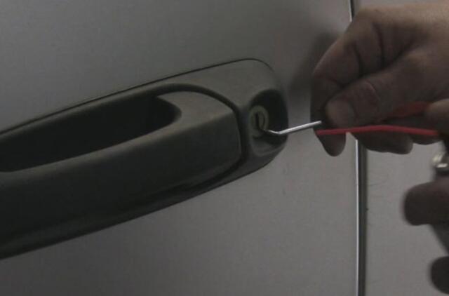 Iš namo pavogė raktelius, o vėliau ir automobilį "Audi A6"