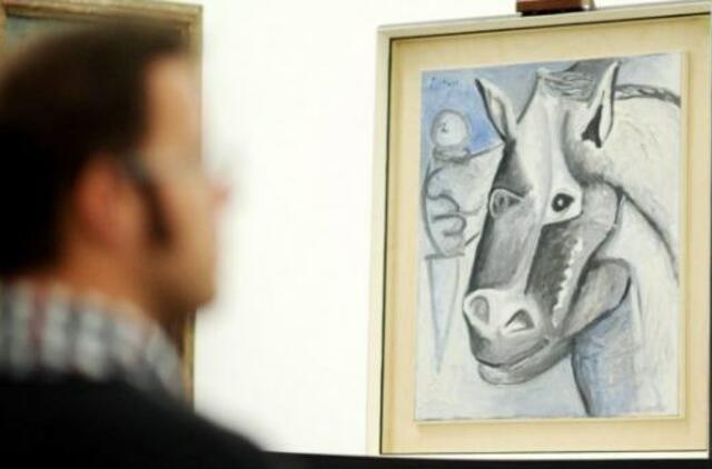 Kokiais dažais tapė P. Picasso?