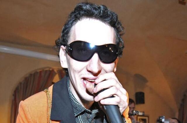 Vėl bandys tapti vienuoliu?