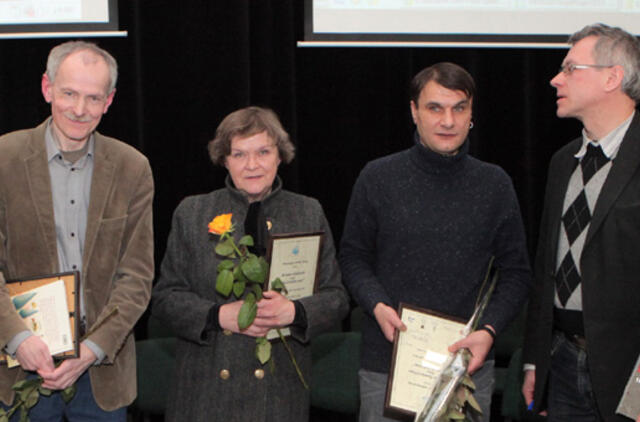 Vilniaus knygų mugėje apdovanojami Metų knygos rinkimų laureatai