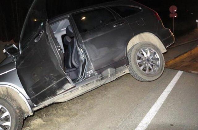 Dėl alkoholinės komos vairuotoja išvežta į ligoninę