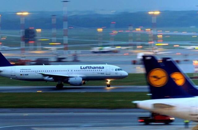 Dėl streiko "Lufthansa" ir toliau atideda skrydžius