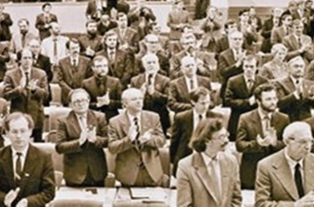 Nepriklausomybės išsižadame vos Briuseliui pamojus