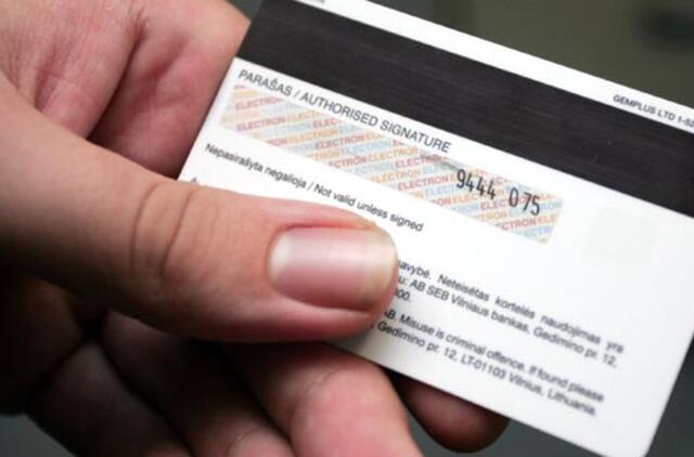 Sukčius, pasinaudojęs 18-metės elektroninės bankininkystės duomenimis, paėmė greituosius kreditus