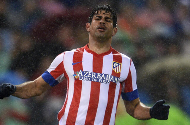 Diego da Silva Costa vaidybos pamokėlė - mirtinas susidūrimas galvomis (Video)