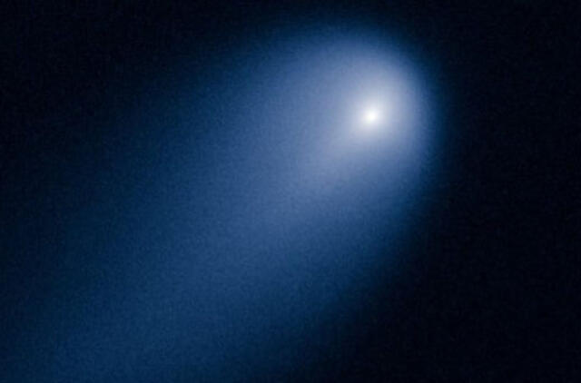 „Hubble“ atsiuntė ypač ryškią ISON kometos fotografiją