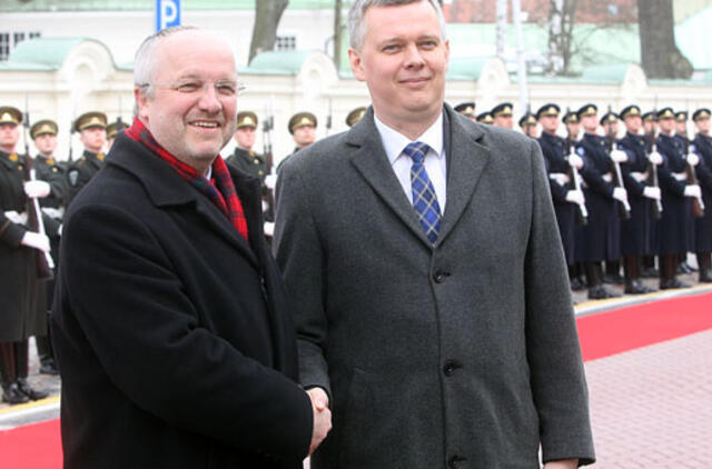 Ministrai aptarė Lietuvos ir Lenkijos karinį bendradarbiavimą