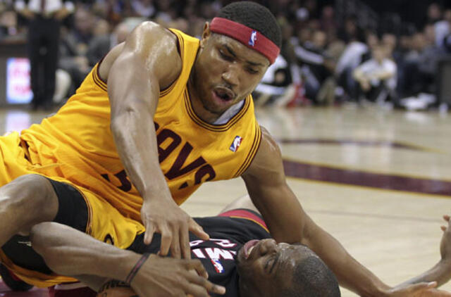 NBA čempionai "Heat"  iškovojo septintąją pergalę iš eilės