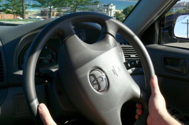 Šešiametis sėdo už vairo norėdamas nusipirkti kiniško maisto