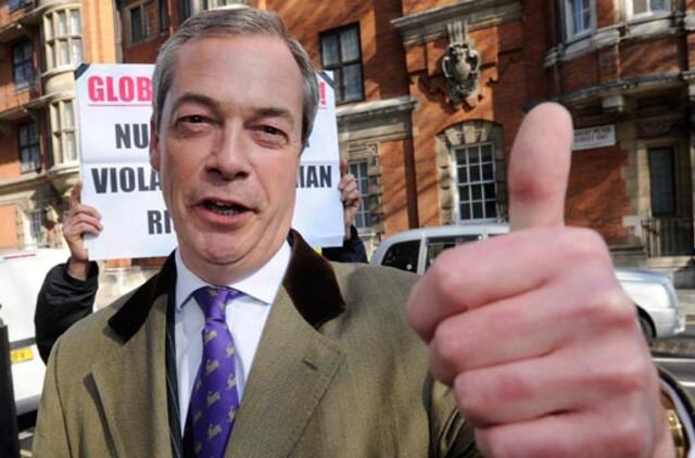 Didžiosios Britanijos vietos rinkimai - iššūkis D. Kamerono partijai