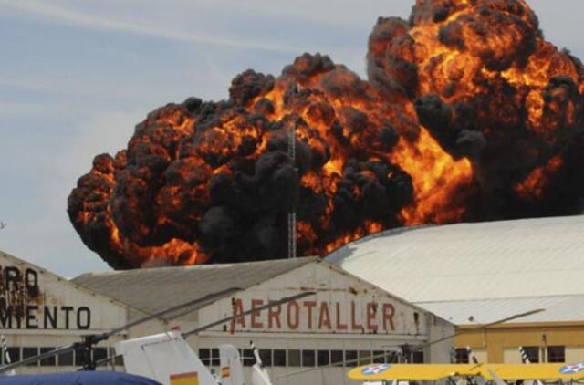 Madride per aviacijos šou sudužo lėktuvas