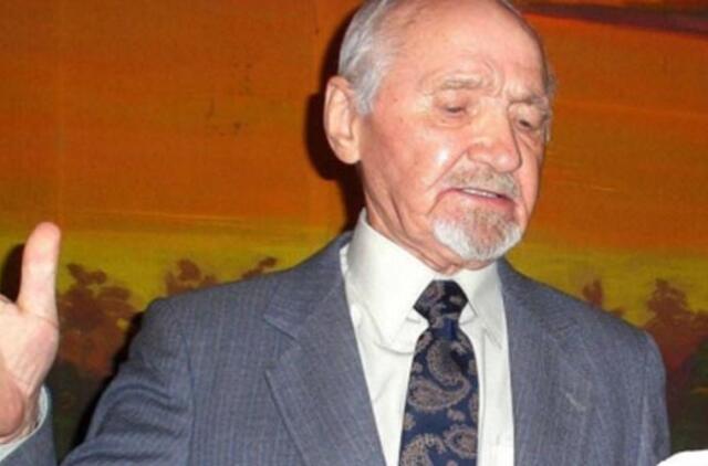 Mirė poetas Bronius Mackevičius